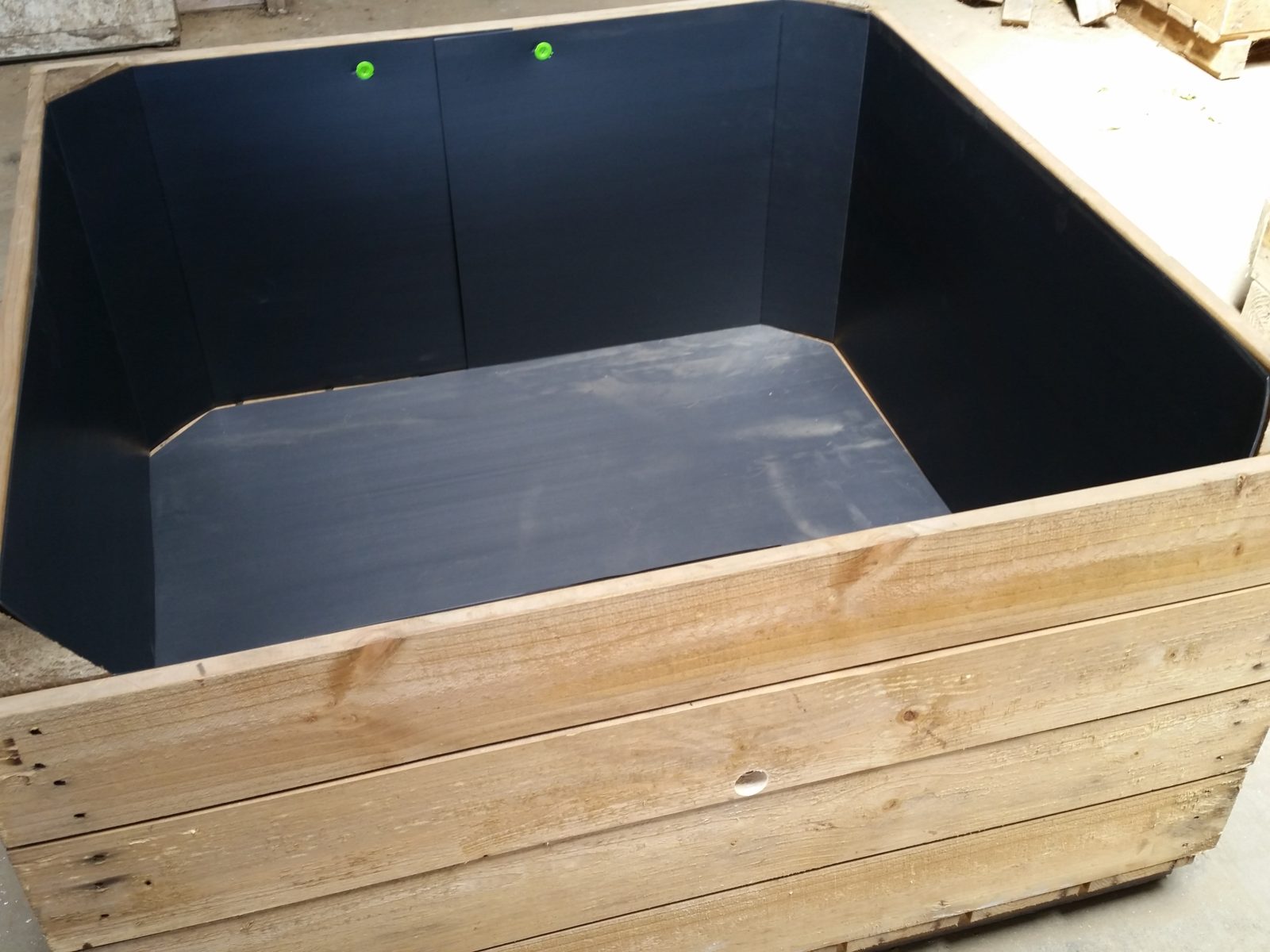 Gallery Dan the Veggie Bin Man