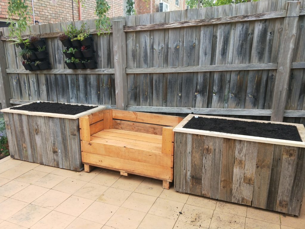 Apple Bin Garden Seat - Dan the Veggie Bin Man